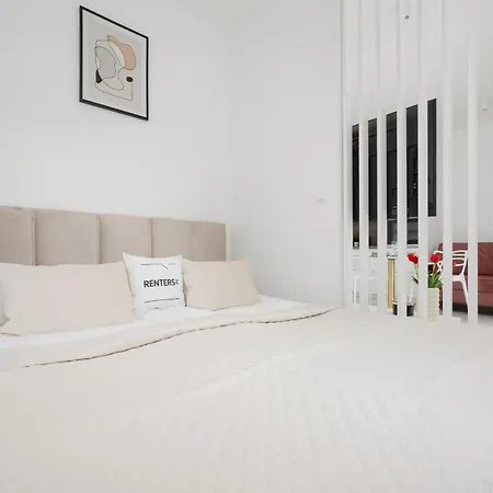 Air-conditioned Studio With Balcony By Renters 公寓 *