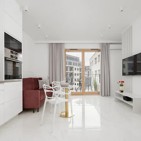 Air-conditioned Studio With Balcony By Renters *