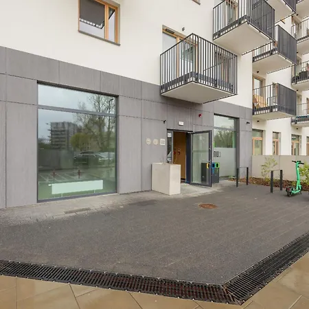 Air-conditioned Studio With Balcony By Renters * Warsaw